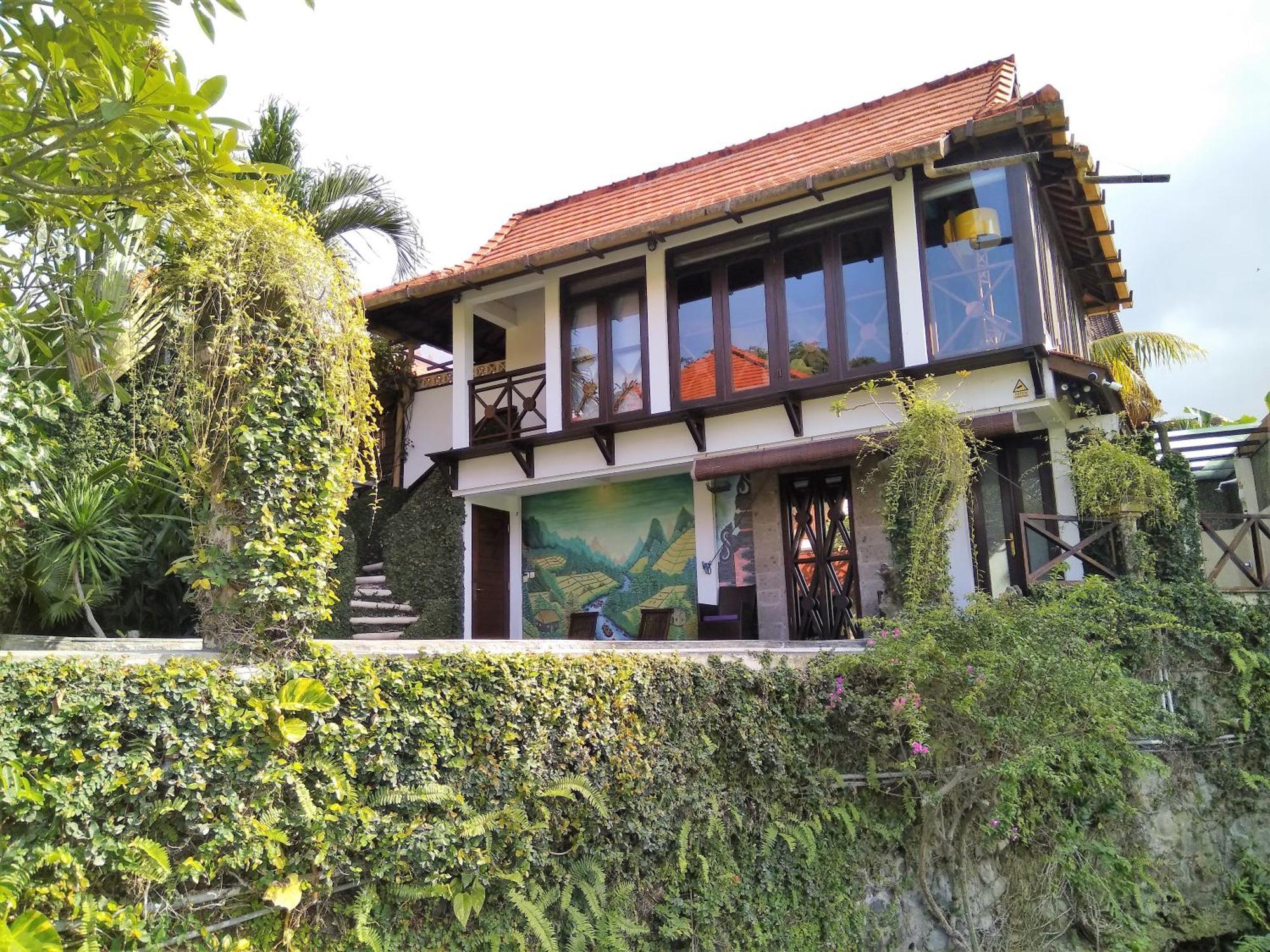 Umah Watu Wisma tamu 4*