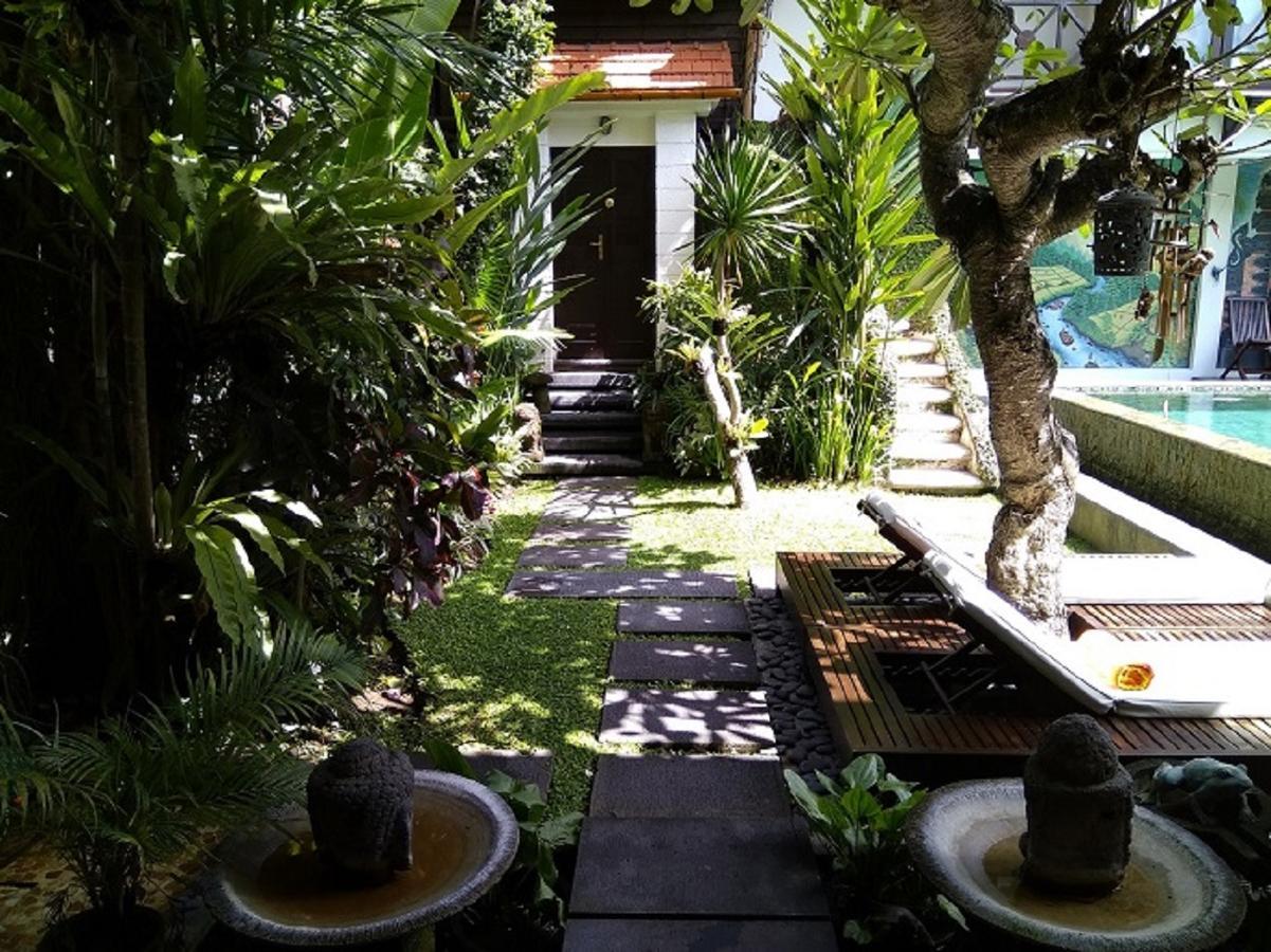 Wisma tamu Umah Watu Seminyak (Bali)